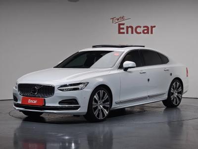 2023 Volvo S90