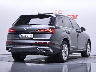 2021 Audi Q7