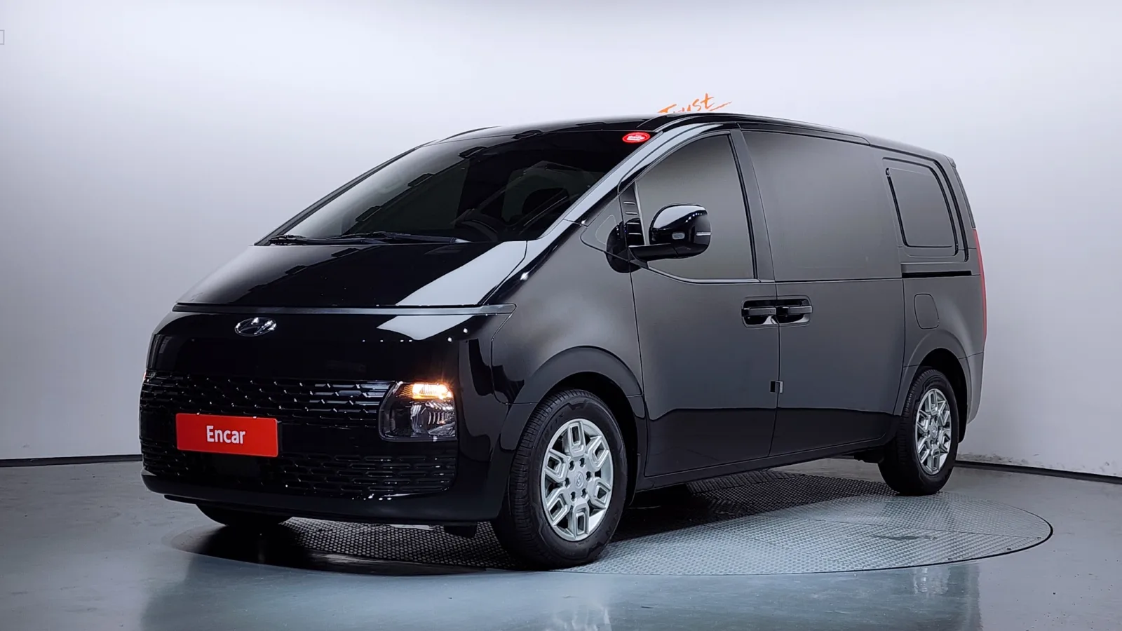 2023 Hyundai Staria