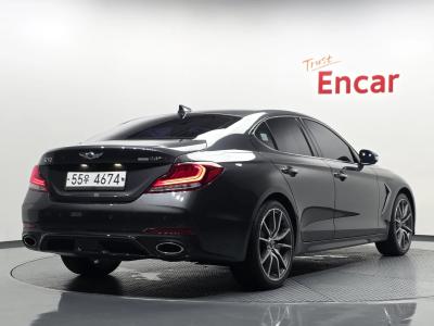 2018 Genesis G70