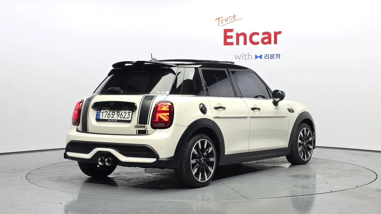 2022 MINI Cooper