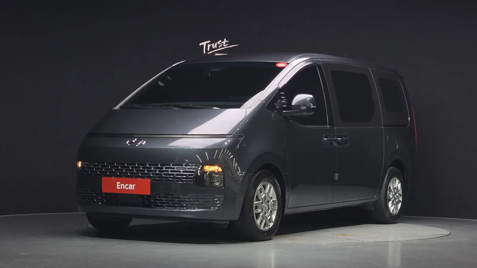 2024 Hyundai Staria