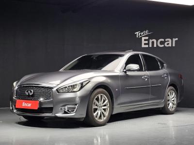 2016 Infiniti Q70