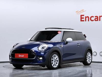 2018 MINI Cooper