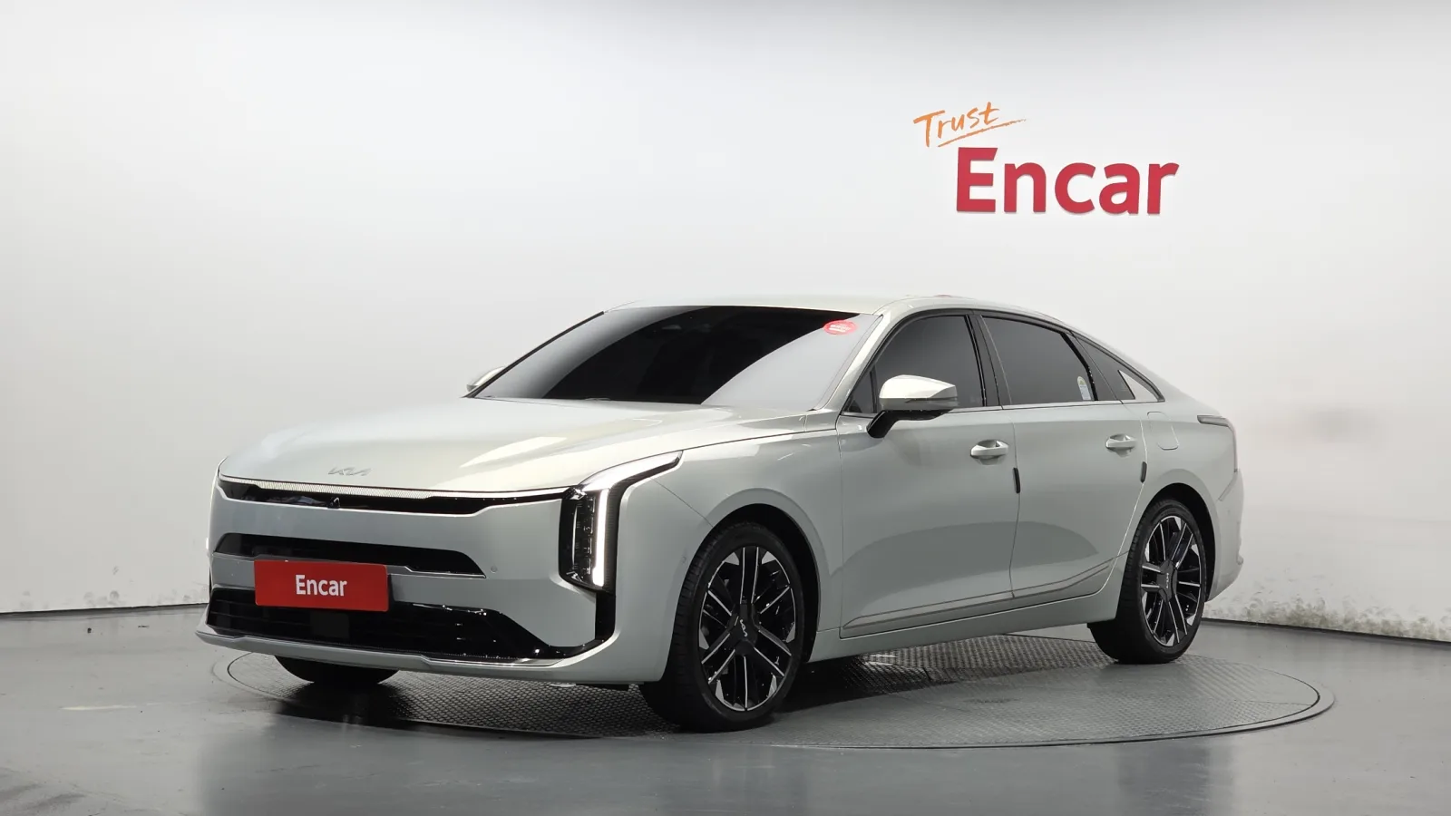 2025 Kia K8