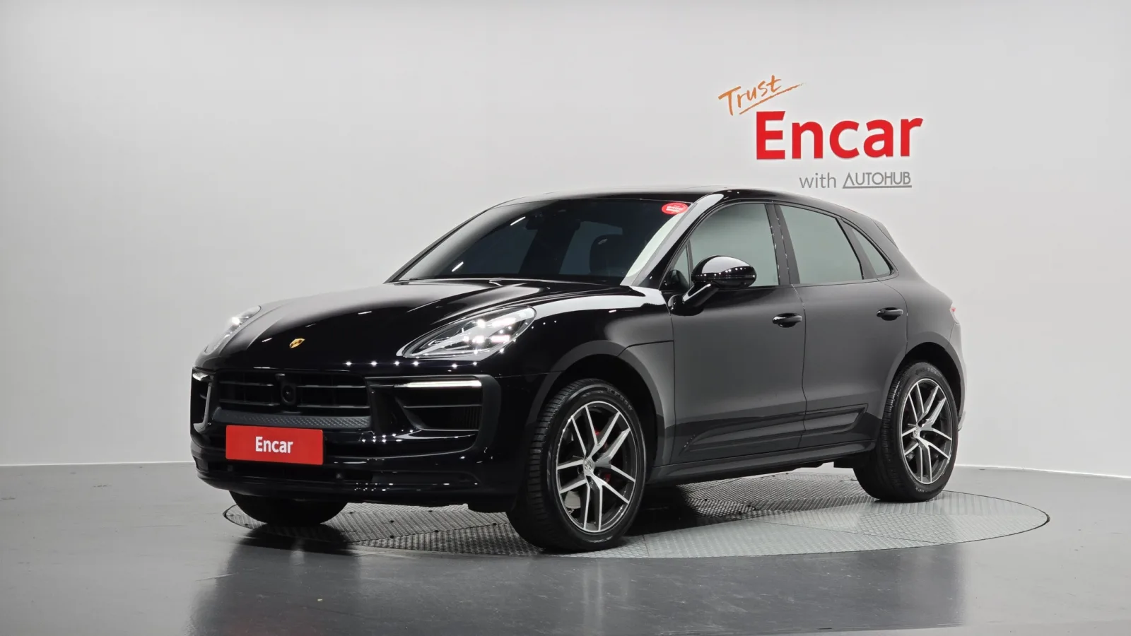 2023 Porsche Macan