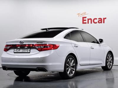 2016 Hyundai Grandeur