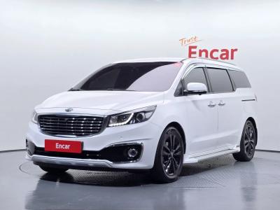 2015 Kia Carnival