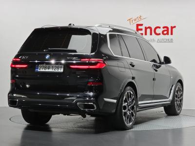 2024 BMW X7