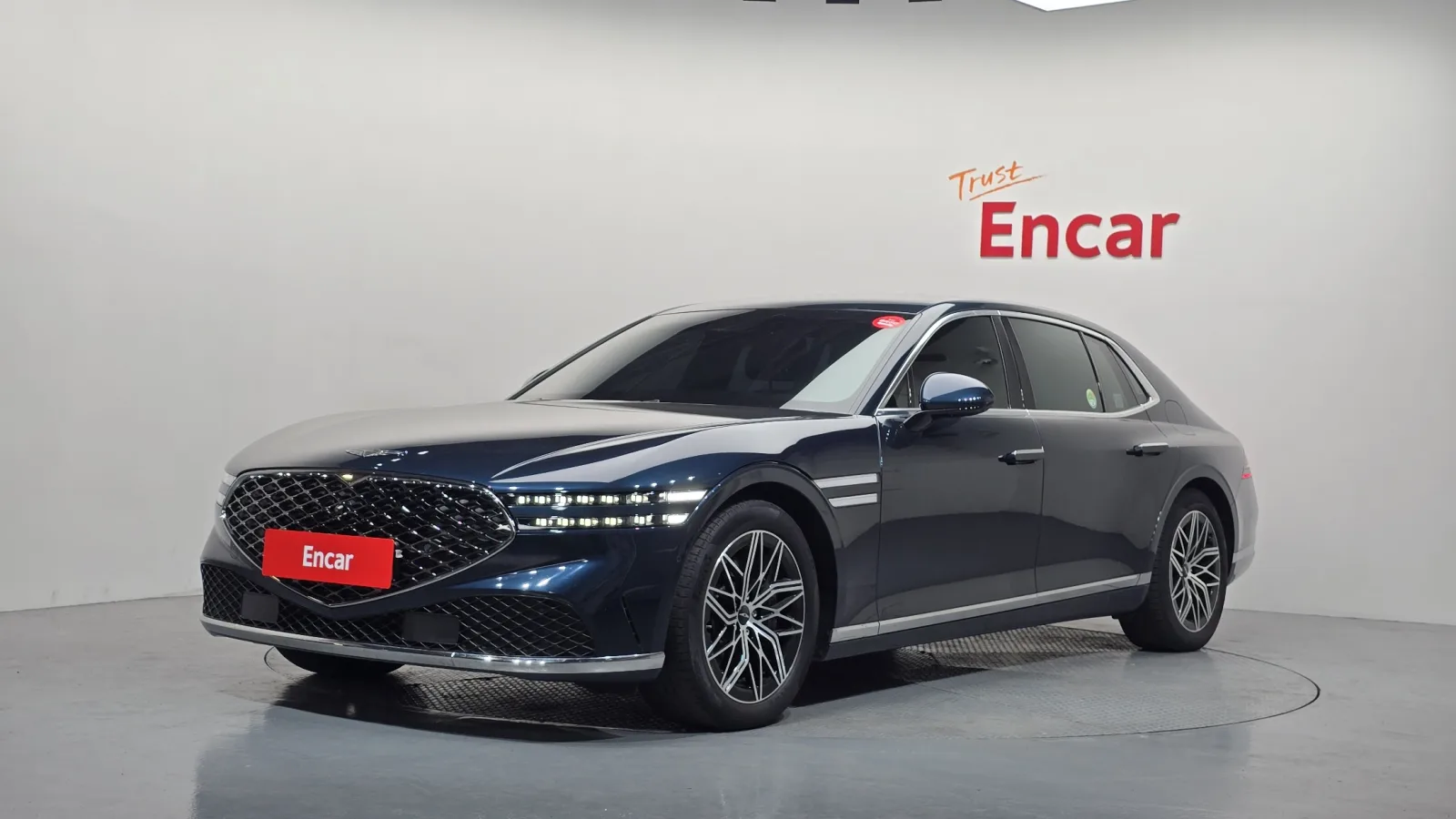 2023 Genesis G90