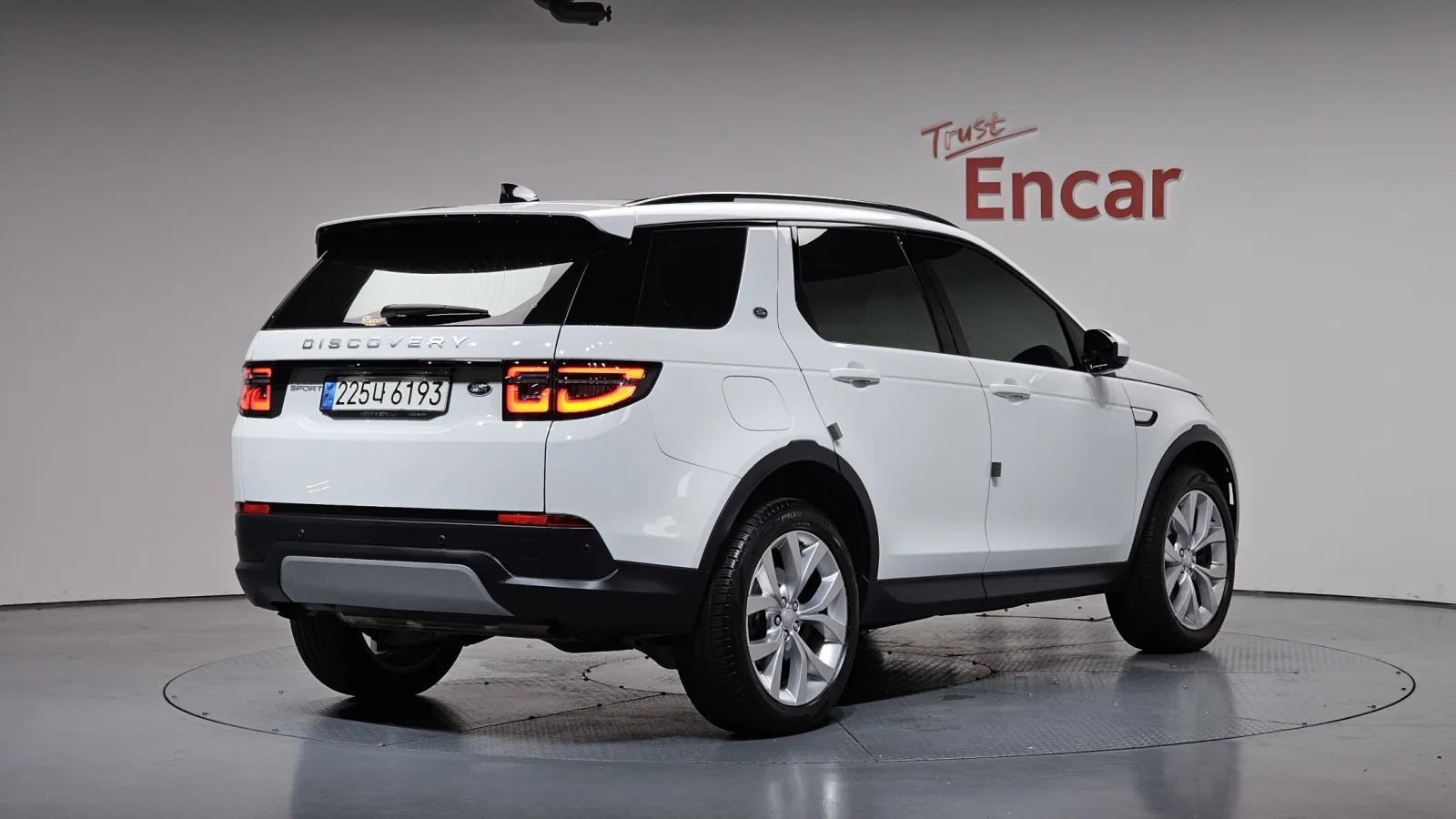 2023 Land Rover Discovery Sport