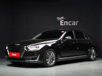2018 Genesis EQ900
