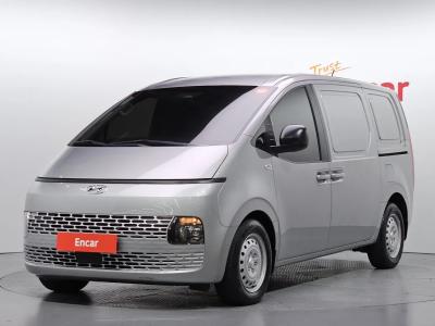 2022 Hyundai Staria