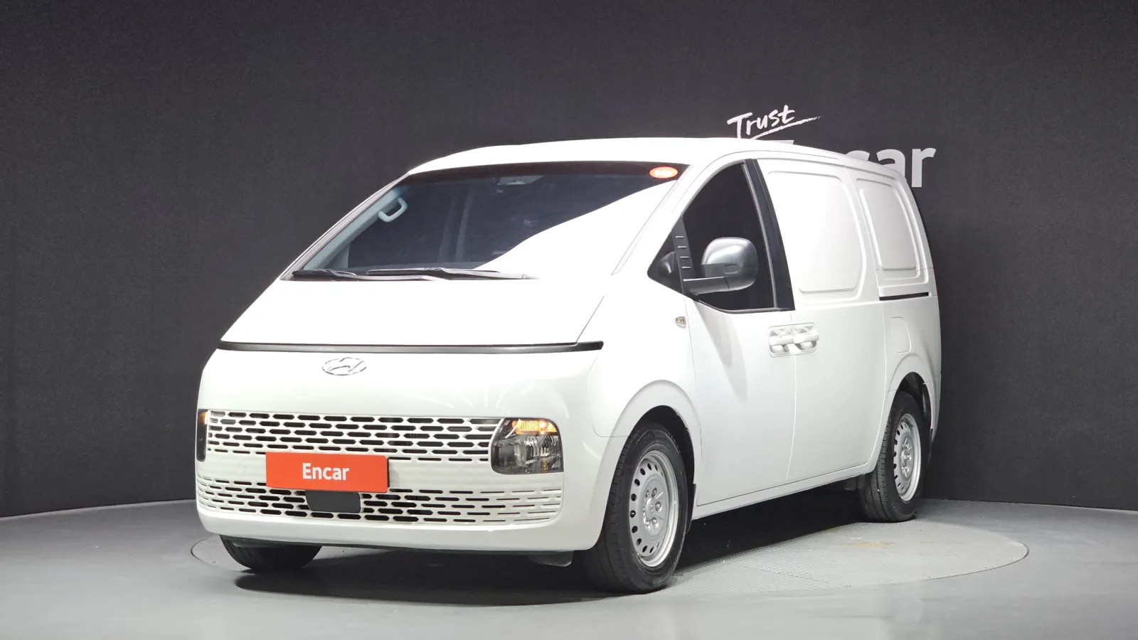 2023 Hyundai Staria