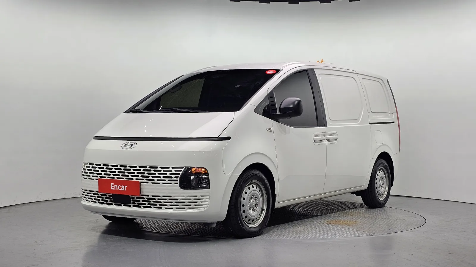 2022 Hyundai Staria