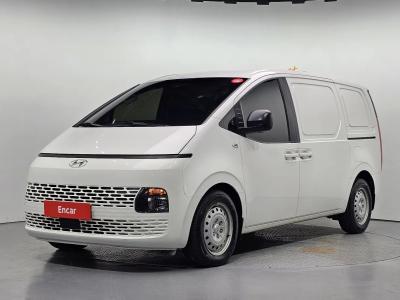2022 Hyundai Staria