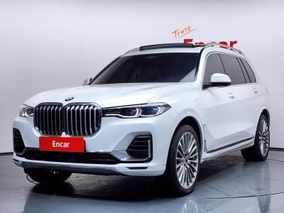 2022 BMW X7