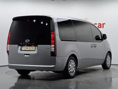 2022 Hyundai Staria