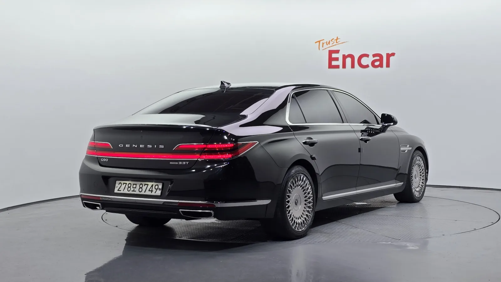 2019 Genesis G90