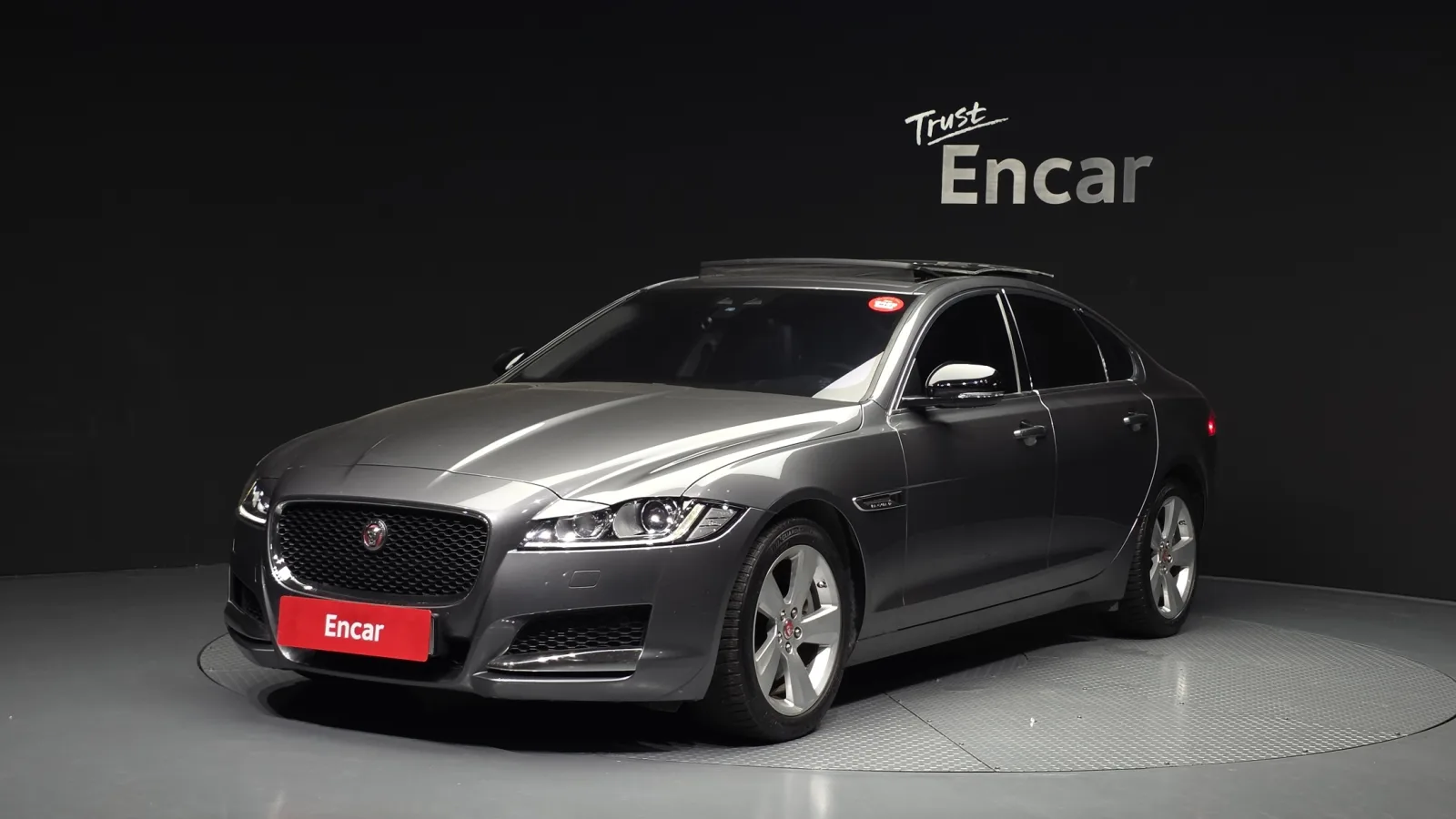 2018 Jaguar XF