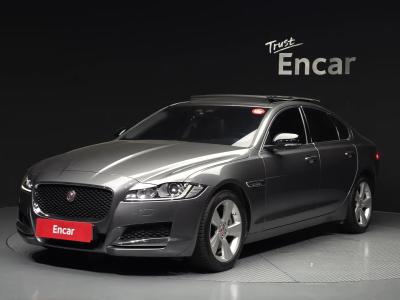 2018 Jaguar XF