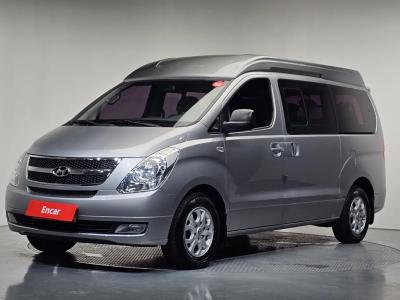 2013 Hyundai Starex
