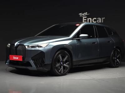 2023 BMW iX