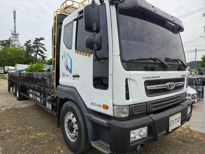 2014 Tata Daewoo Novus Medium Truck