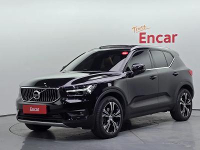 2021 Volvo XC40