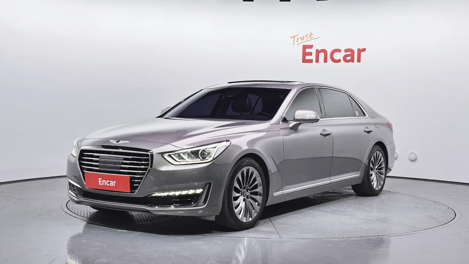 2016 Genesis EQ900
