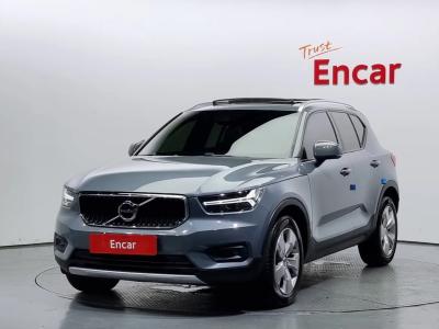 2021 Volvo XC40