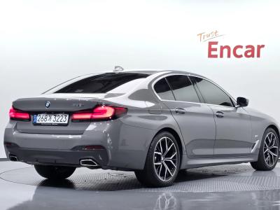 2022 BMW 5-Series