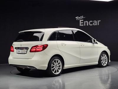 2017 Mercedes-Benz B-Class
