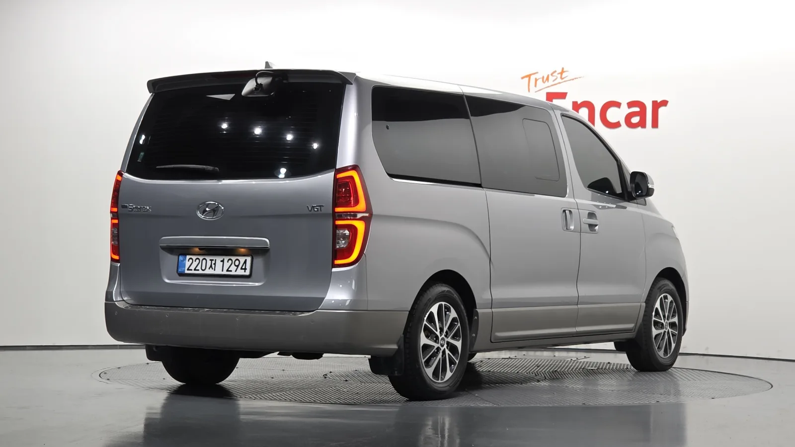 2021 Hyundai Starex