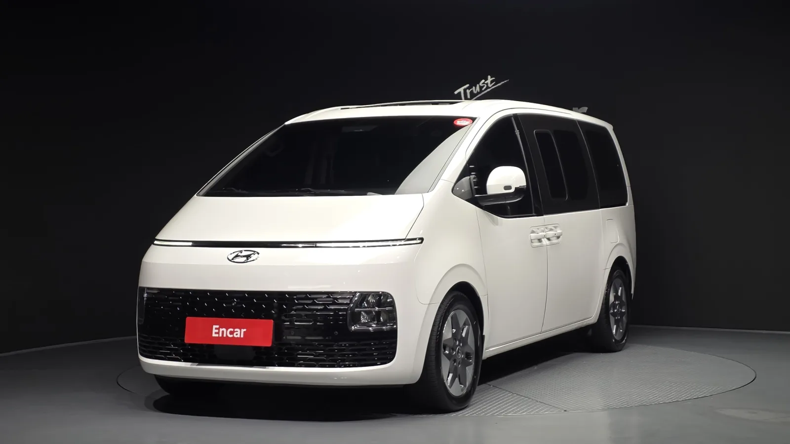 2022 Hyundai Staria