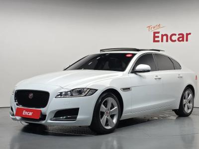 2018 Jaguar XF