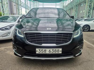 2017 Kia Carnival