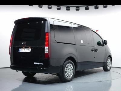 2024 Hyundai Staria