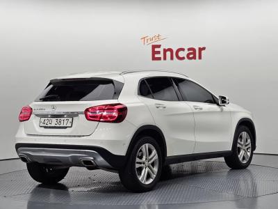 2017 Mercedes-Benz GLA-Class