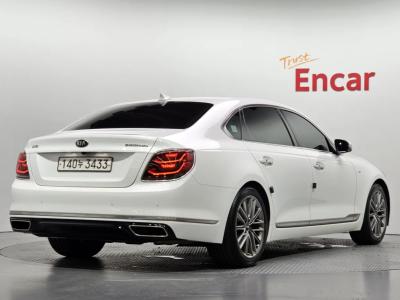 2020 Kia K9