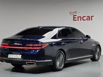 2019 Genesis G90