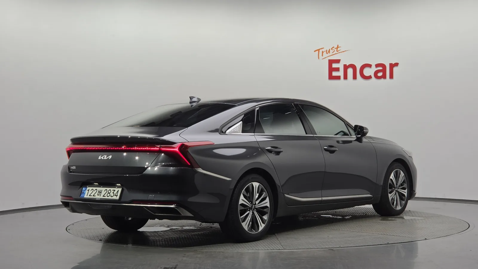 2023 Kia K8