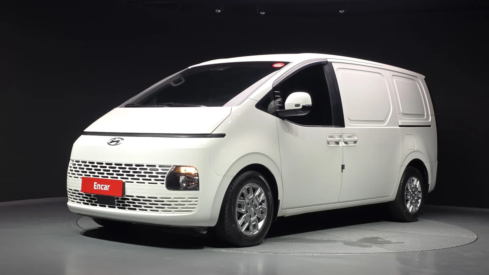 2022 Hyundai Staria