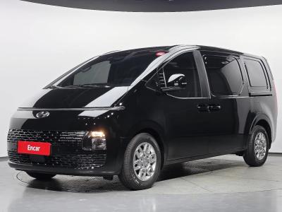 2023 Hyundai Staria