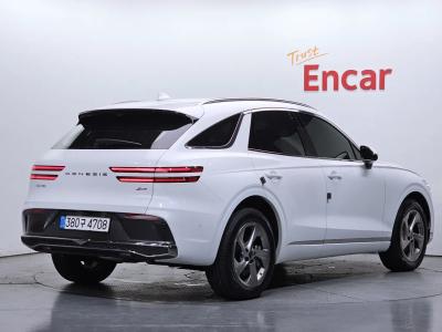 2025 Genesis GV70