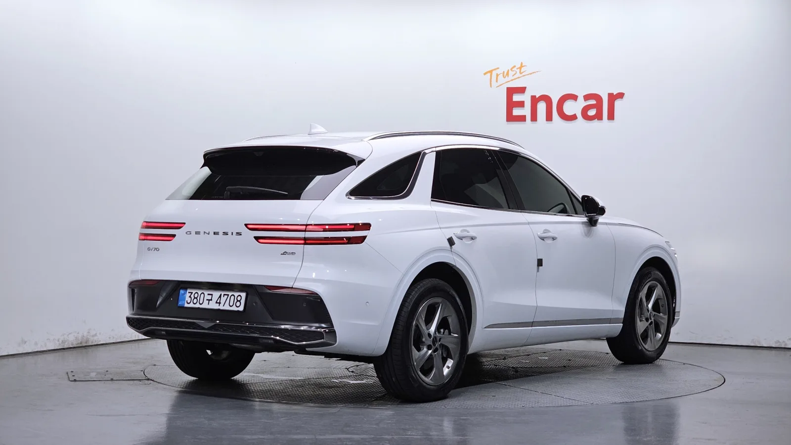 2025 Genesis GV70