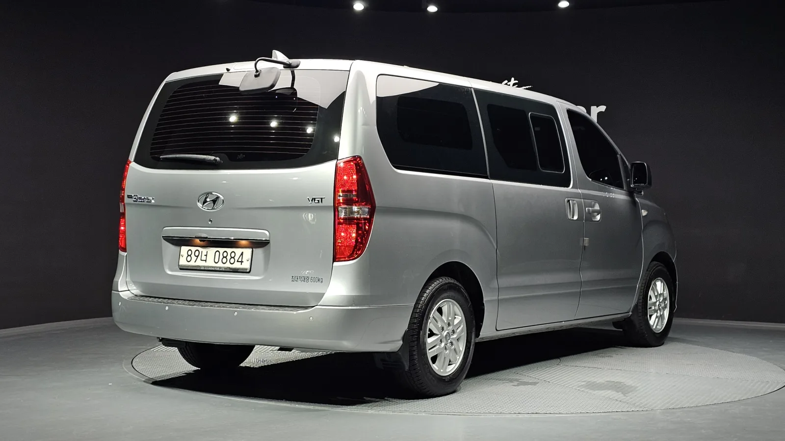 2021 Hyundai Starex