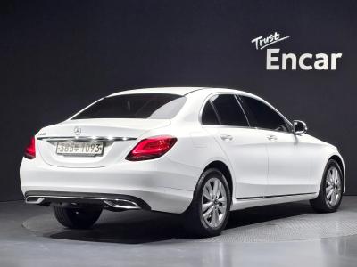 2020 Mercedes-Benz C-Class