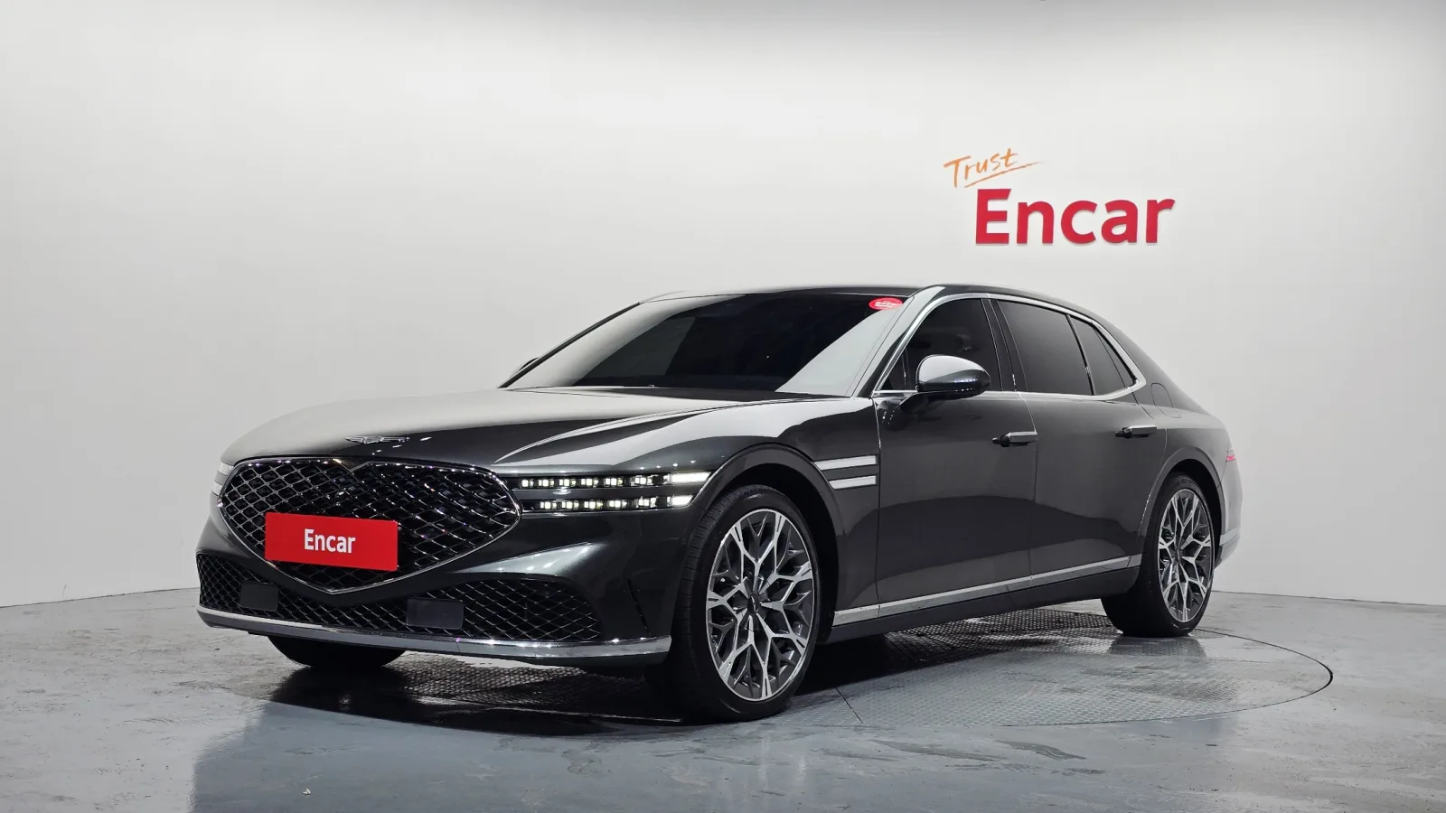 2023 Genesis G90
