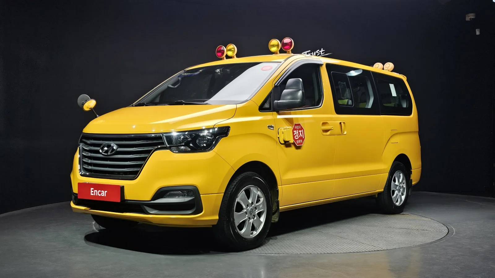 2019 Hyundai Starex